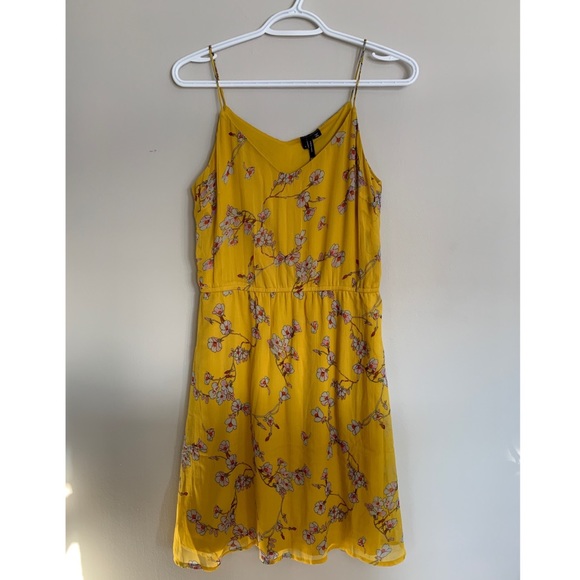 VERO MODA Wonda Floral Mini Dress NWT - Picture 2 of 6